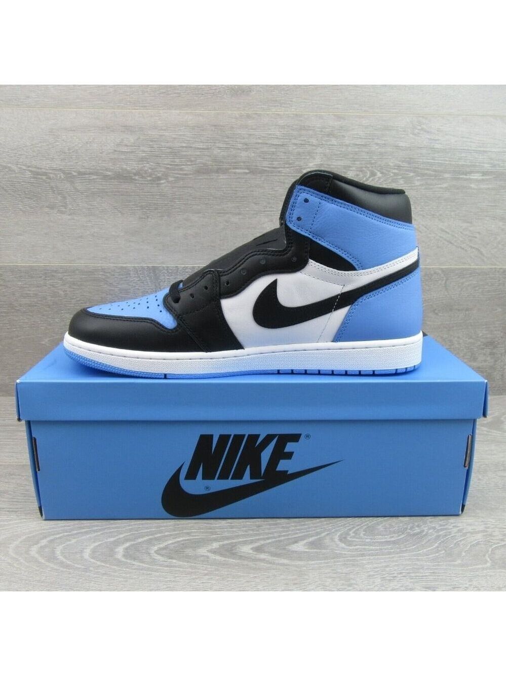 Air Jordan 1 Retro HI OG UNC Mens Size 10.5 University Blue Black NEW - Picture 3 of 14